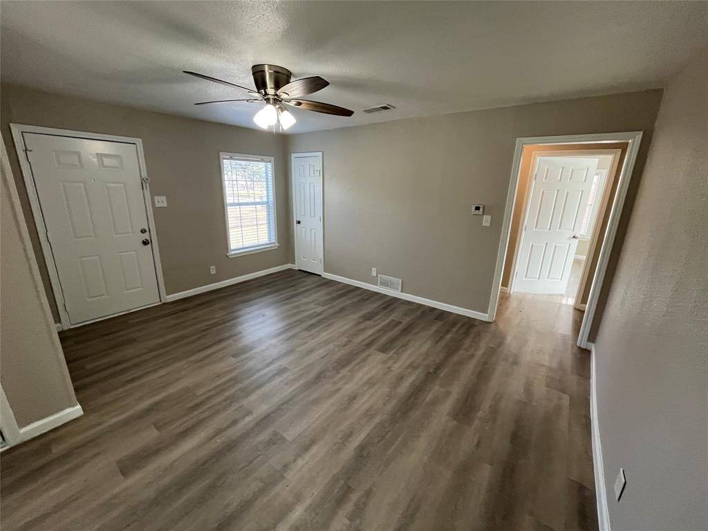 Dallas, TX 75217,7642 Maxwell Avenue