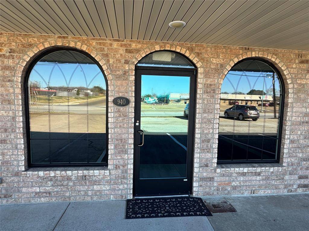 Mesquite, TX 75149,940 W Kearney Street