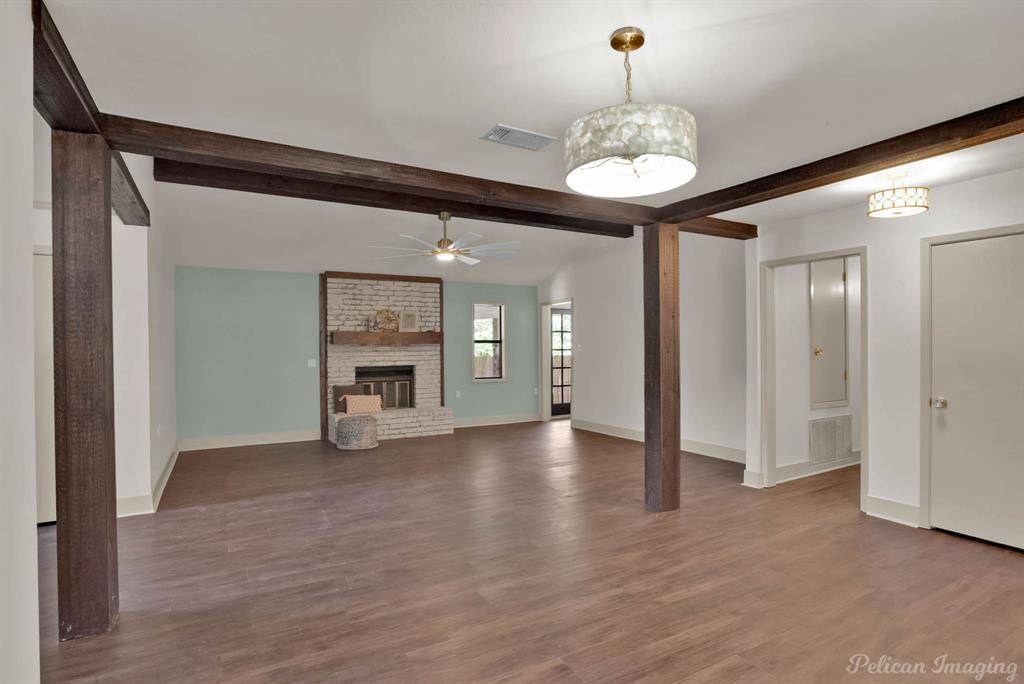 Benton, LA 71006,4618 Palmetto Road