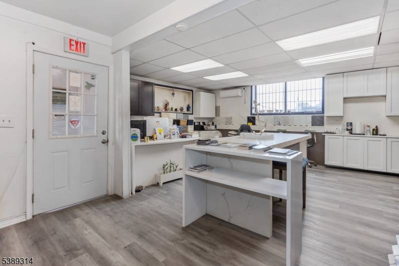 Paterson City, NJ 07503,32 California Ave