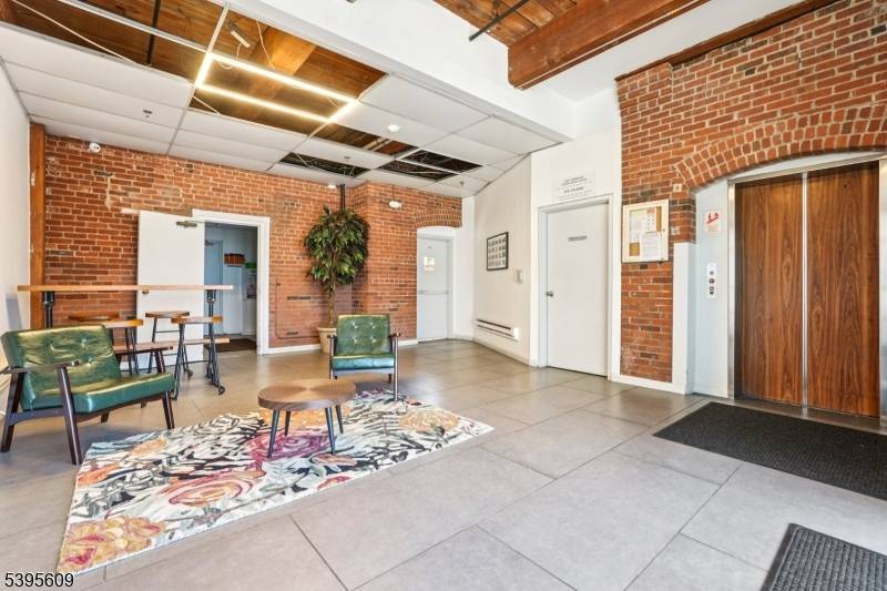 Paterson City, NJ 07503,366-382 Trenton Ave #5D