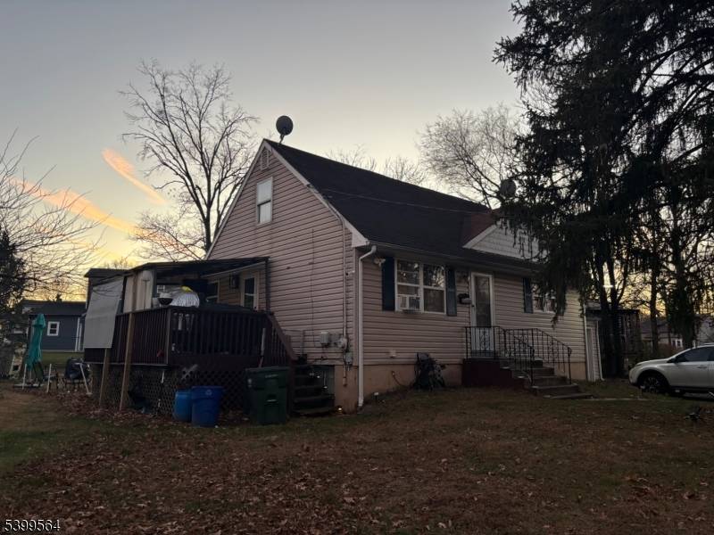 Franklin Twp., NJ 08873,52 Hawthorne Dr