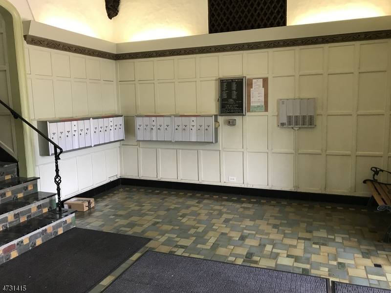 Westfield Town, NJ 07090,503 Carleton Rd #408