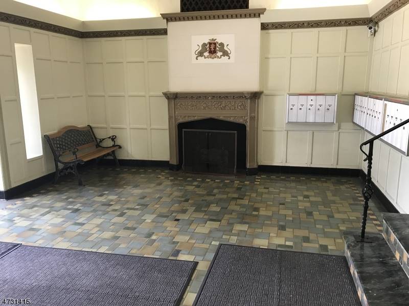 Westfield Town, NJ 07090,503 Carleton Rd #408