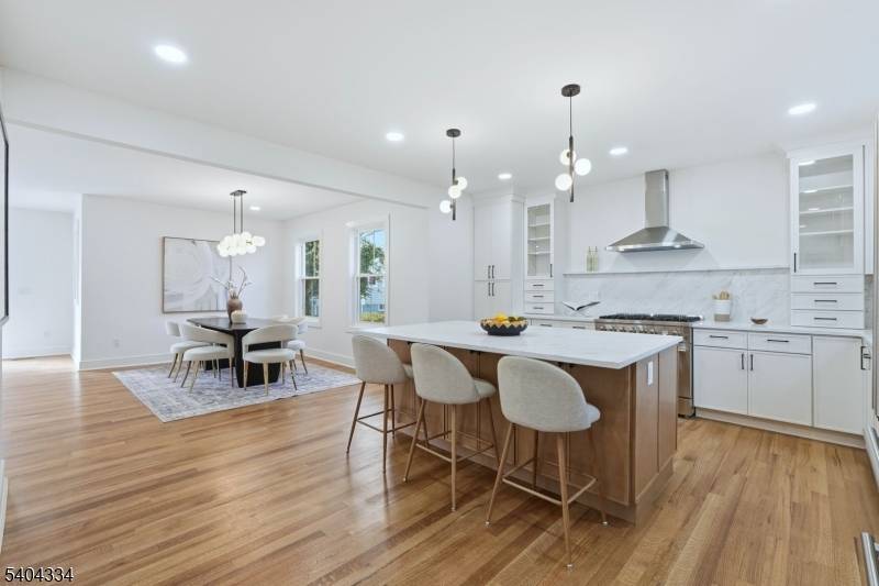 Millburn Twp., NJ 07041,8 Mountainview Rd