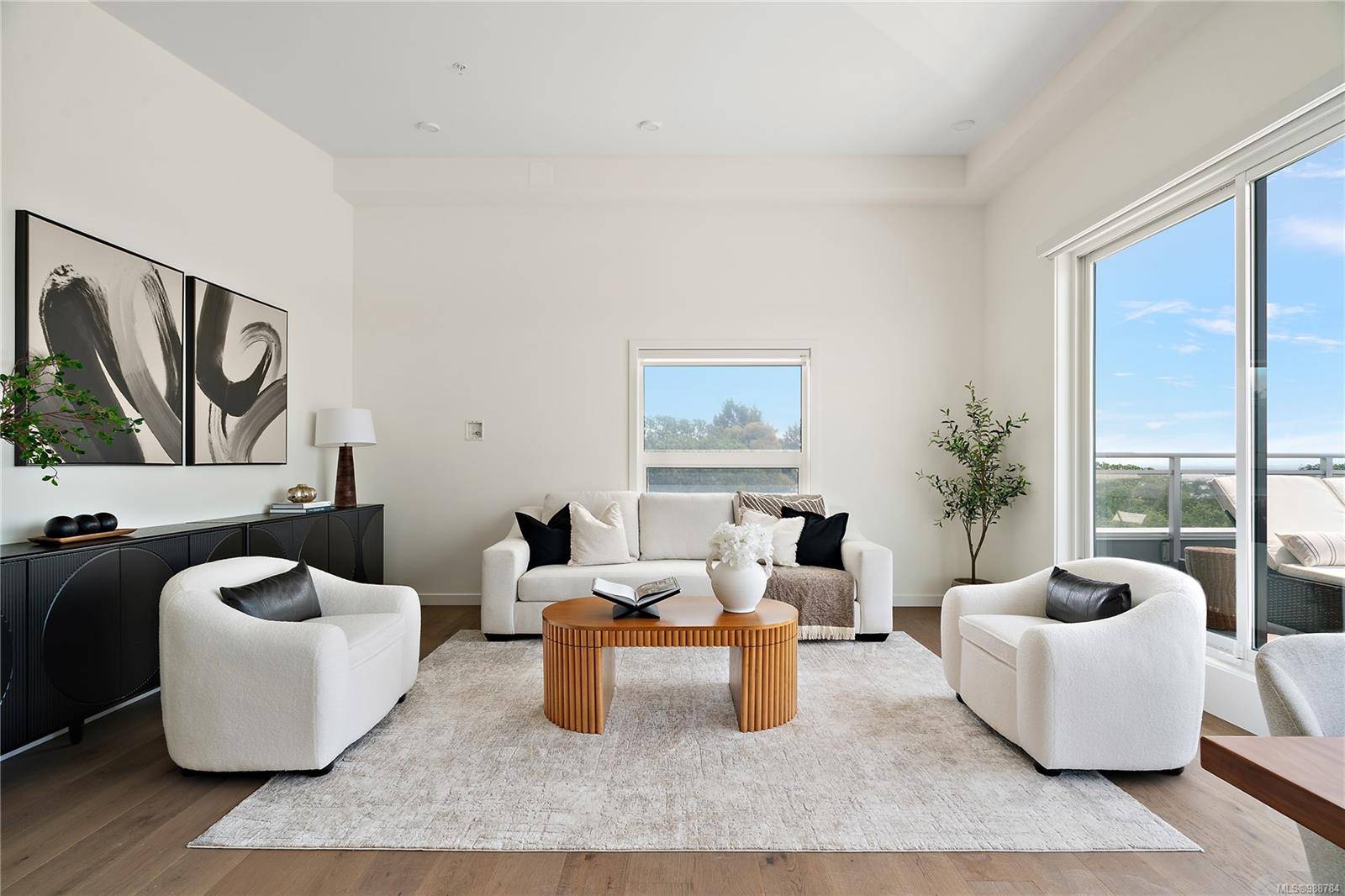 Esquimalt, BC V9A 6A1,1102 Esquimalt Rd #BPH1