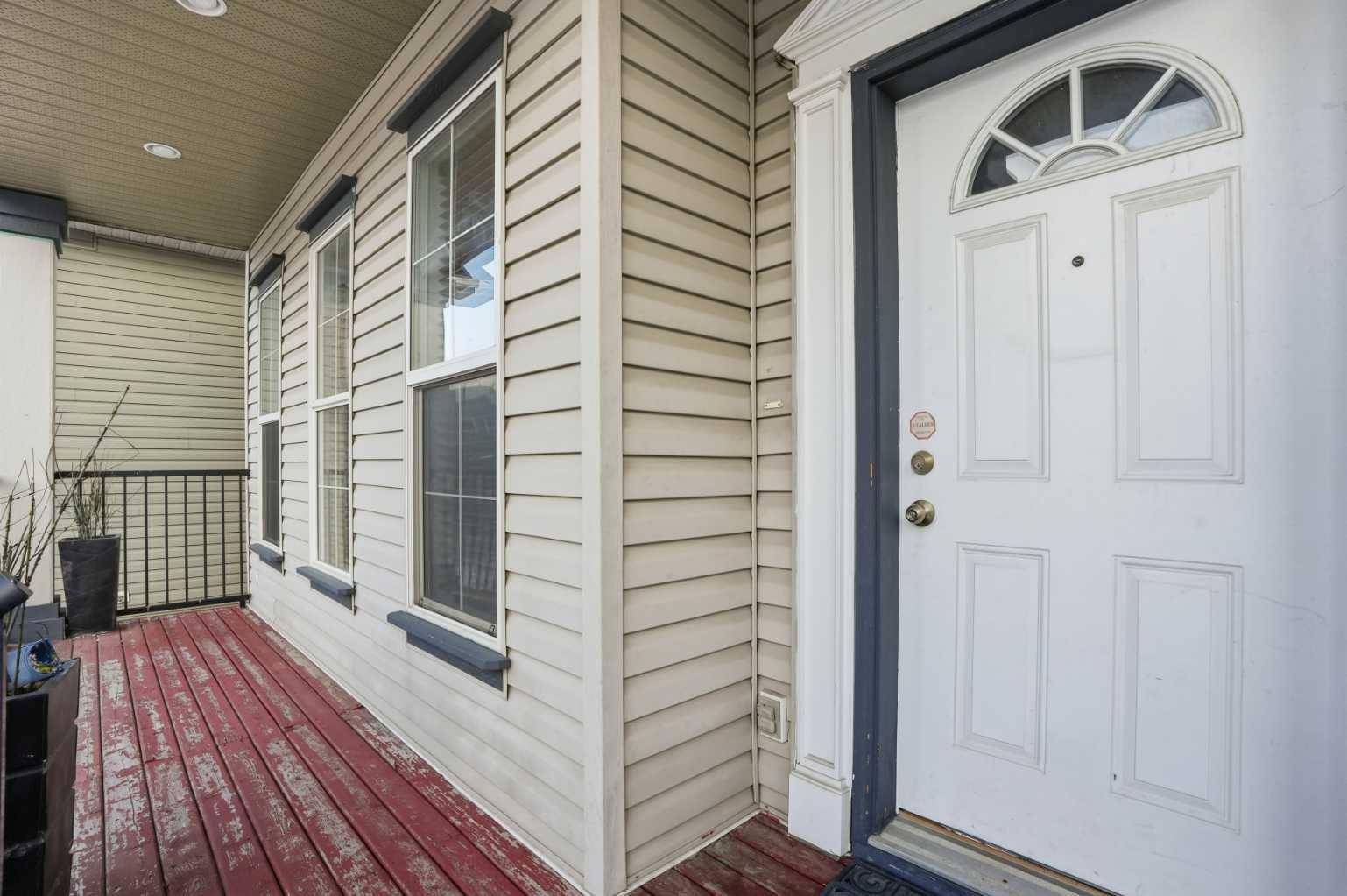 Calgary, AB T3J 5L8,8 Taralake WAY NE