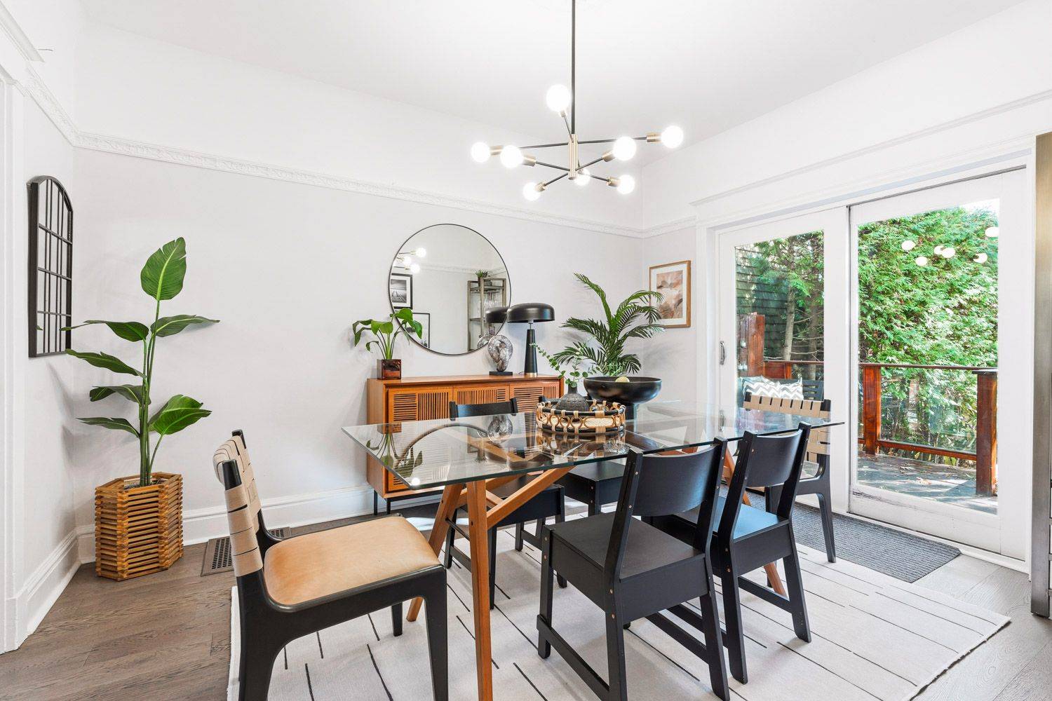 Toronto E02, ON M4L 1S1,7 Juniper AVE