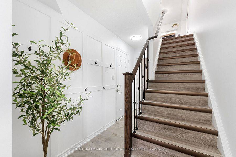 Clarington, ON L1C 0S4,93 Markham TRL