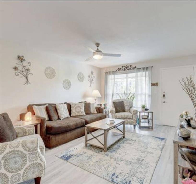 Boca Raton, FL 33432,55 SE 14th St #207