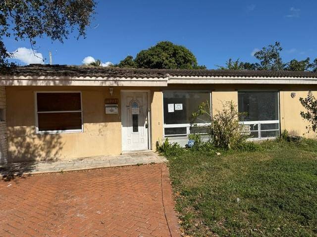 Hollywood, FL 33024,6911 Harding St