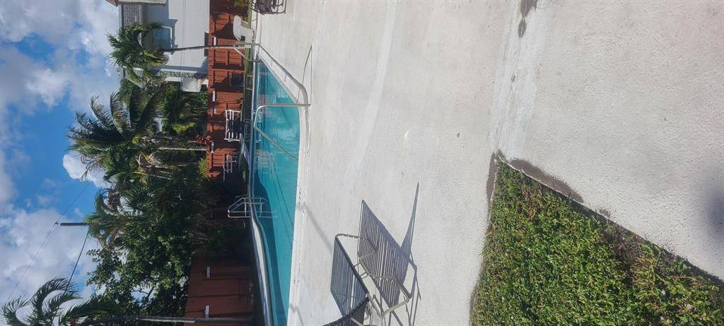 Pompano Beach, FL 33060,320 SW 1st St #D 6