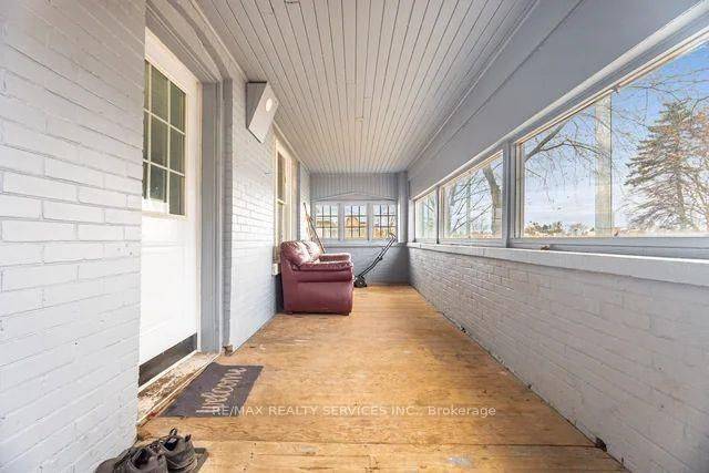 New Tecumseth, ON L0G 1W0,102 Queen ST S