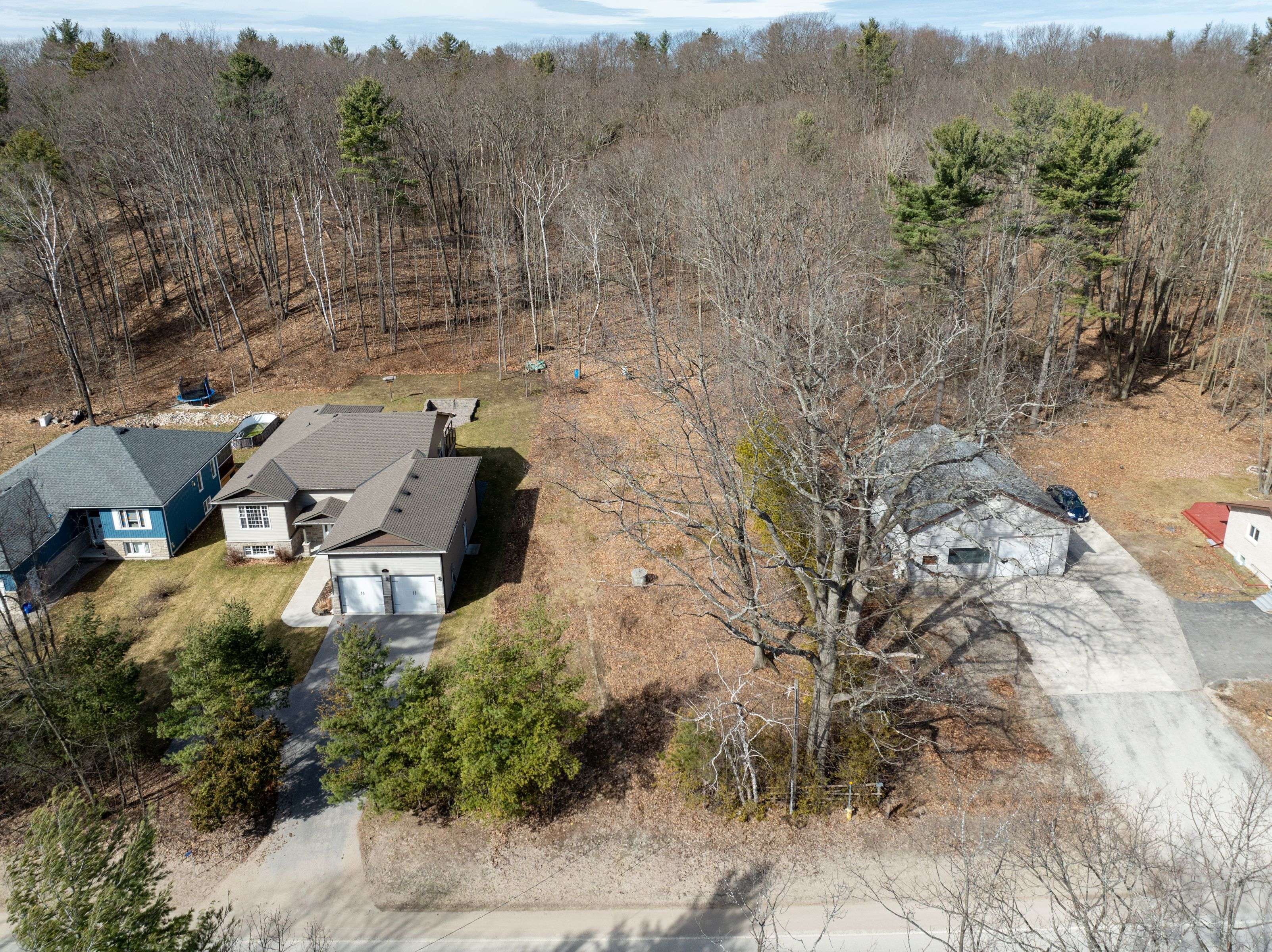 Wasaga Beach, ON L9Z 1S6,198 Golf Course RD