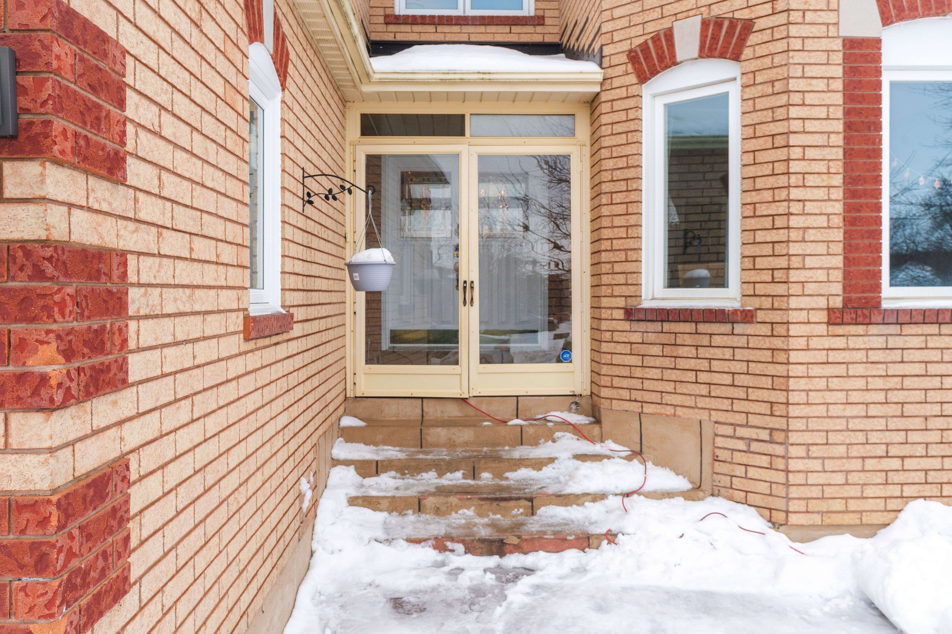 Caledon, ON L7C 1A5,106 Royal Valley DR