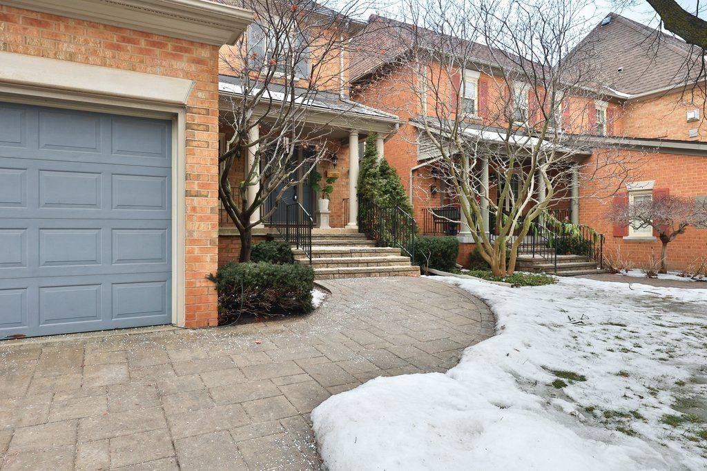 Burlington, ON L7M 3Y9,4211 Millcroft Park DR #11