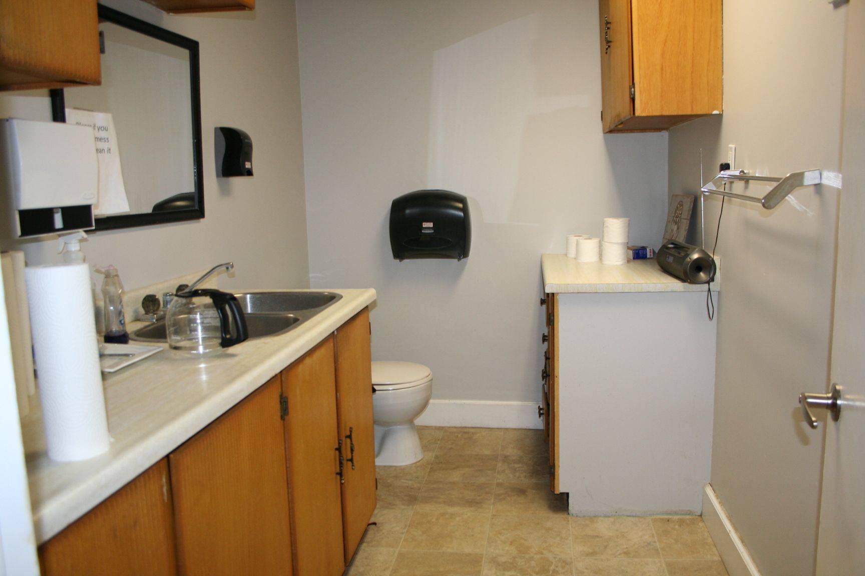 Kincardine, ON N2Z 2Z4,756 Queen N/A W