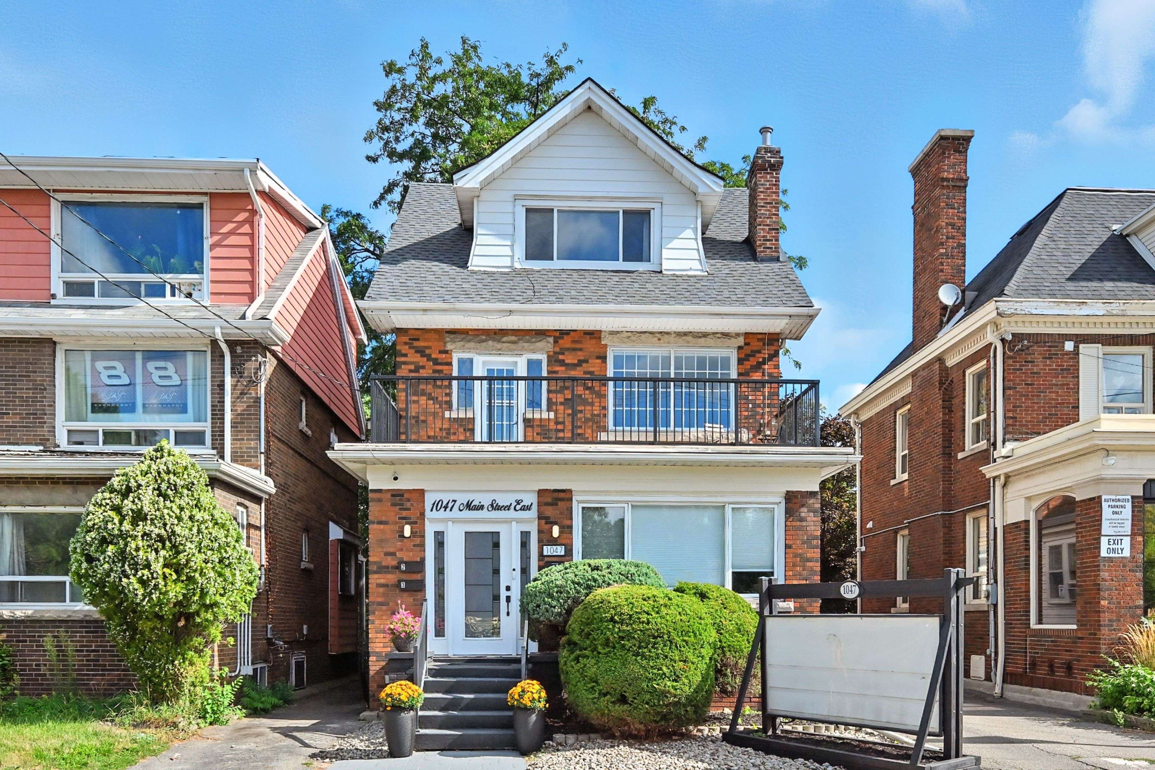 Hamilton, ON L8M 1N5,1047 Main ST E