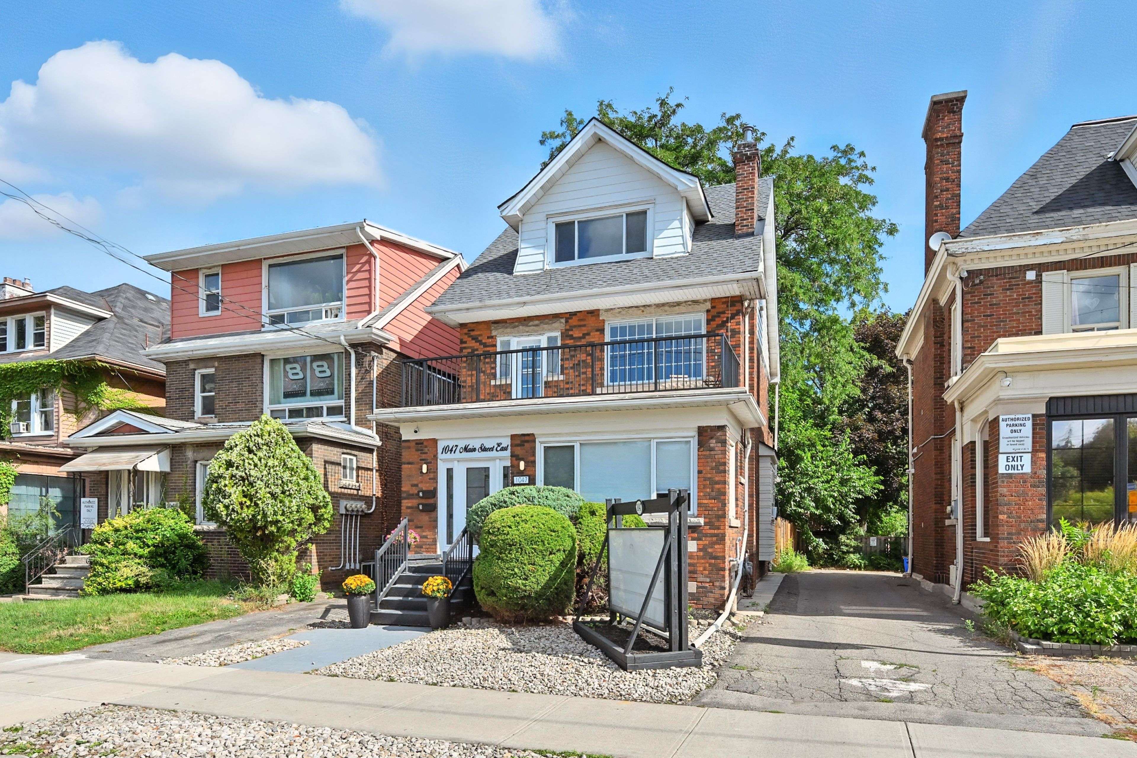 Hamilton, ON L8M 1N5,1047 Main ST E