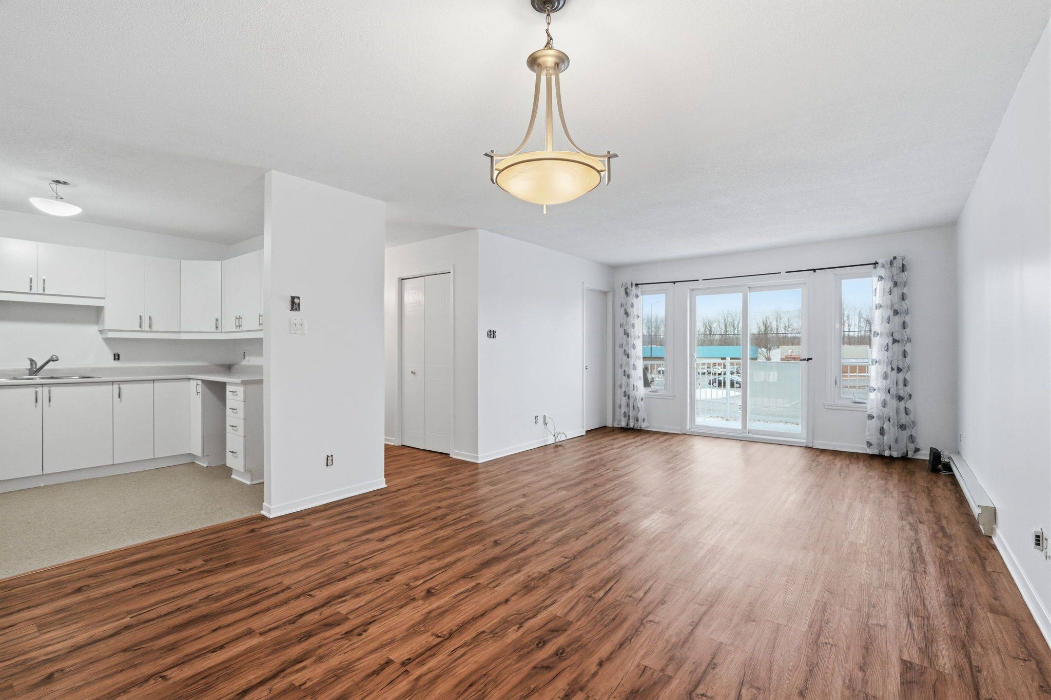 Hawkesbury, ON K6A 3M6,377 Spence AVE