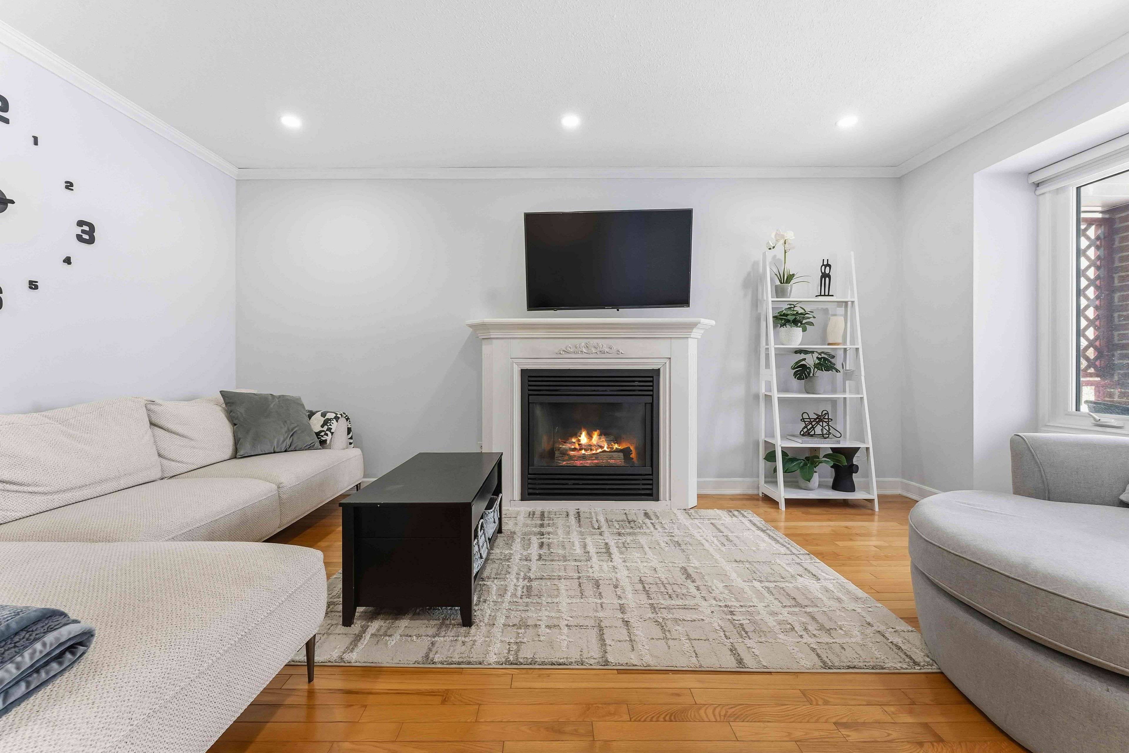 Orleans - Convent Glen And Area, ON K1C 2S5,1017 Arrowhead PL