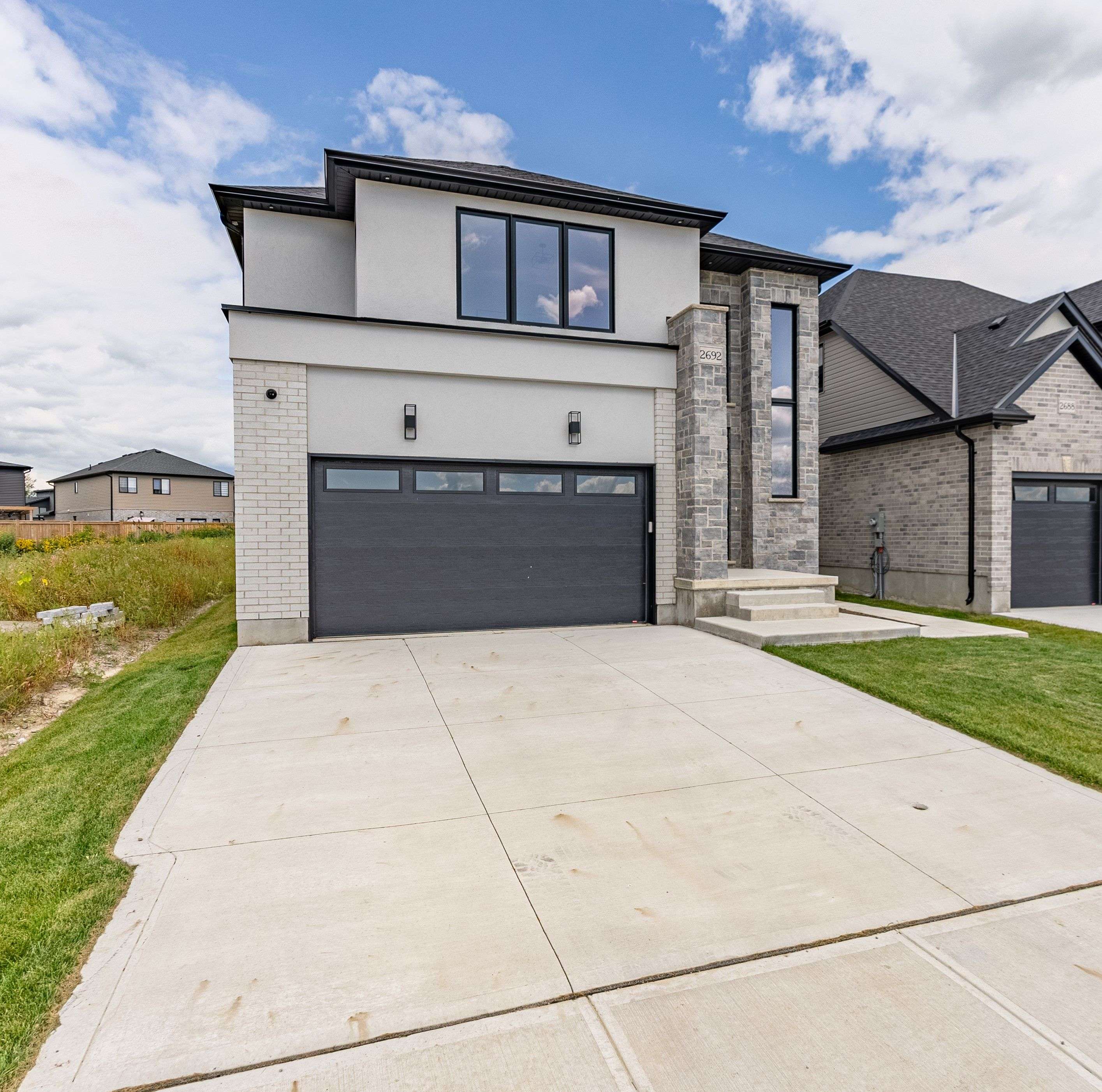 London North, ON N6G 0W1,2692 HEARDCREEK TRL