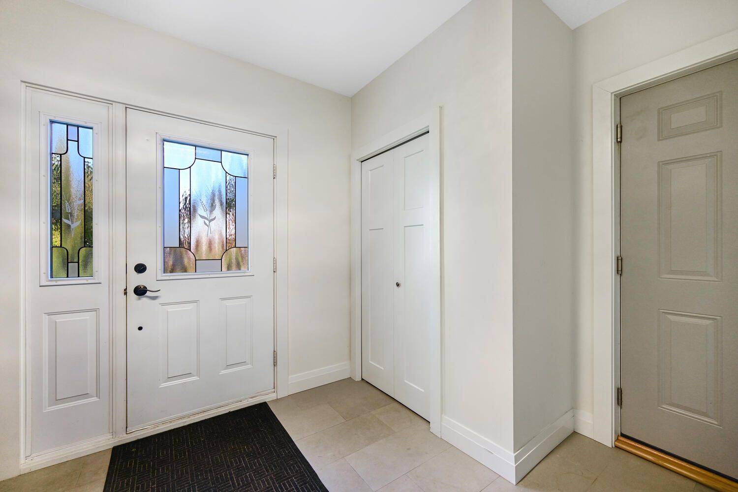 Brockville, ON K6V 1N4,6 Maplewood CIR