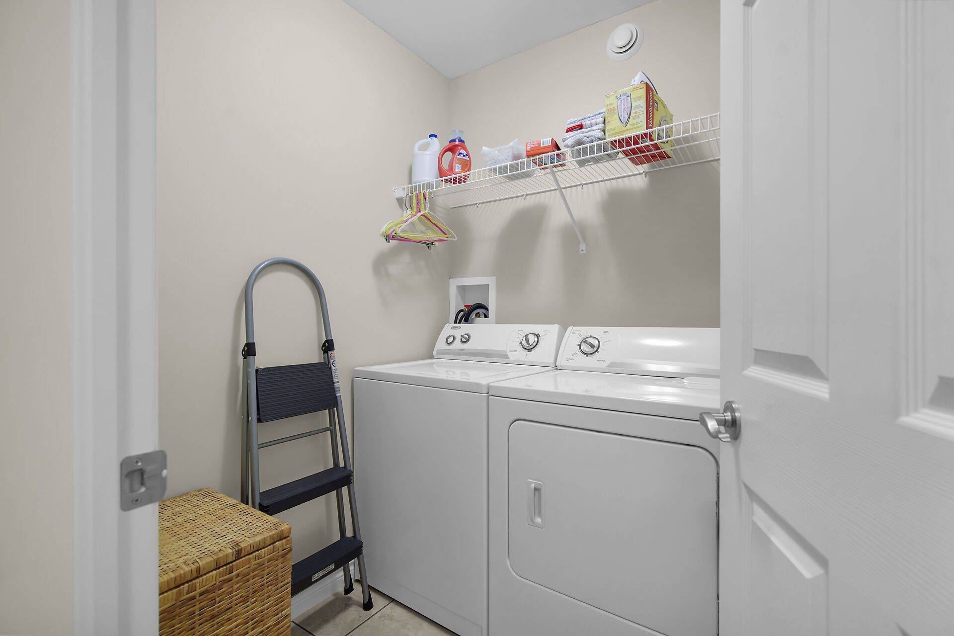 London North, ON N6H 0A2,869 Whetherfield ST #73