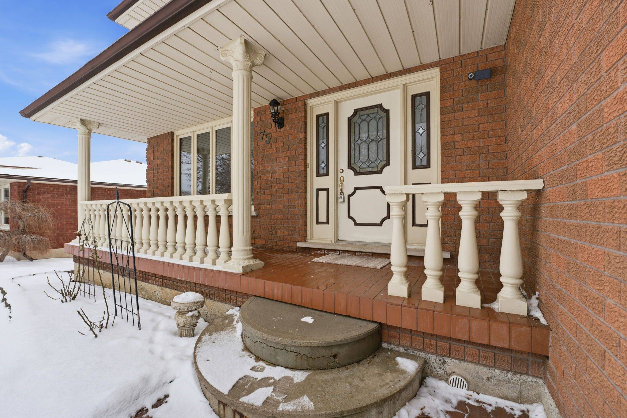 Brantford, ON N3P 1X2,75 Ludlow CRES