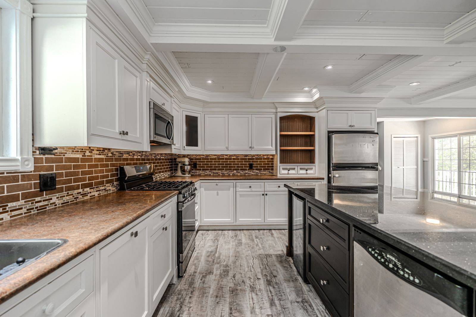 Georgian Bay, ON L0K 1S0,106 Musky Bay RD