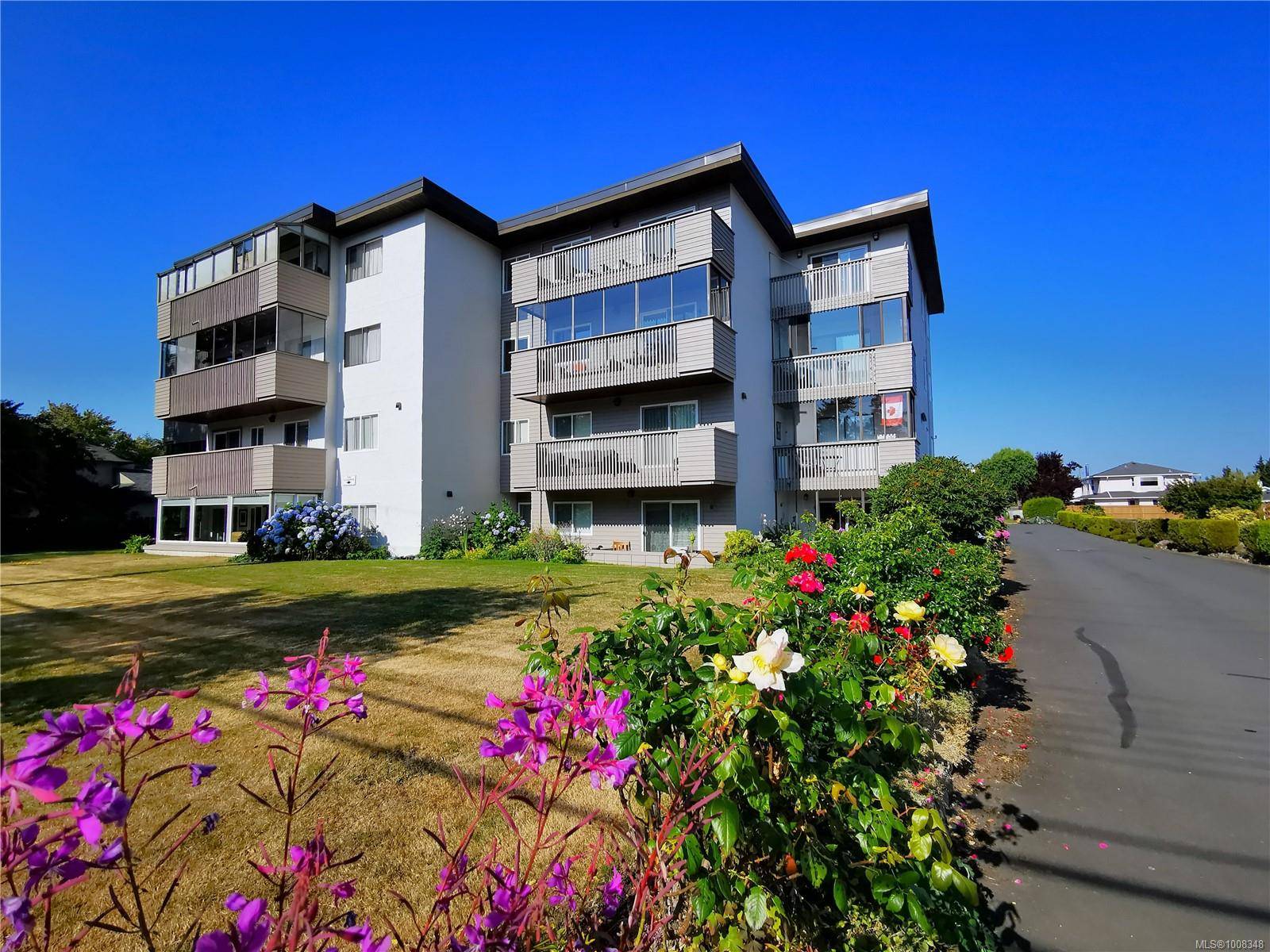 Sidney, BC V8L 2W8,10016 Third St #407