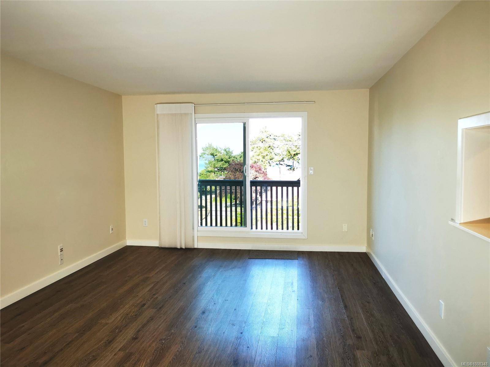 Sidney, BC V8L 2W8,10016 Third St #407