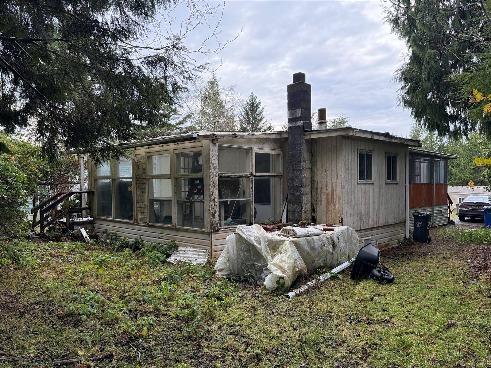 Ucluelet, BC V0R 3A0,442 Orca Cres