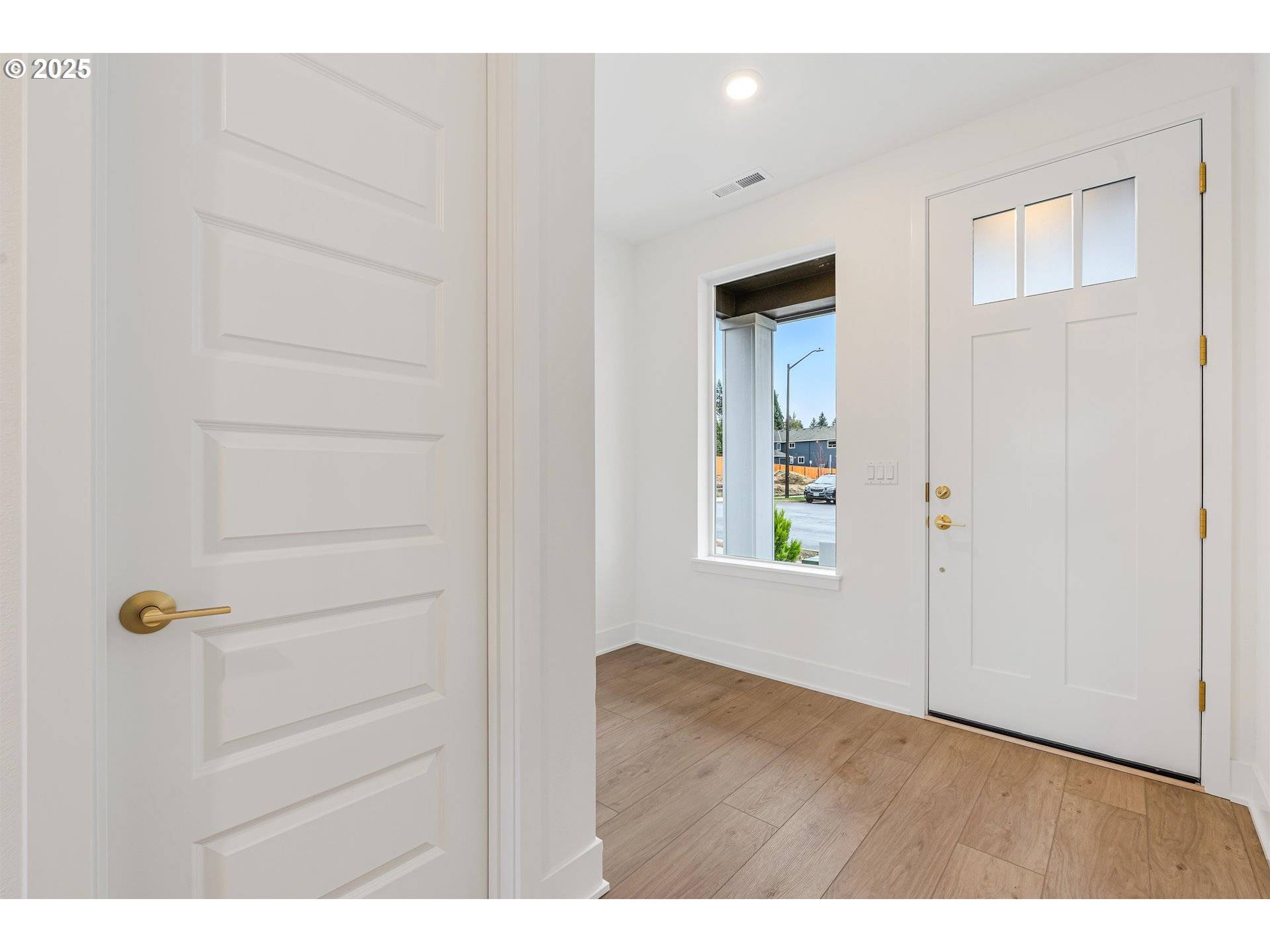 Tigard, OR 97224,15985 SW BLUEWATER TER