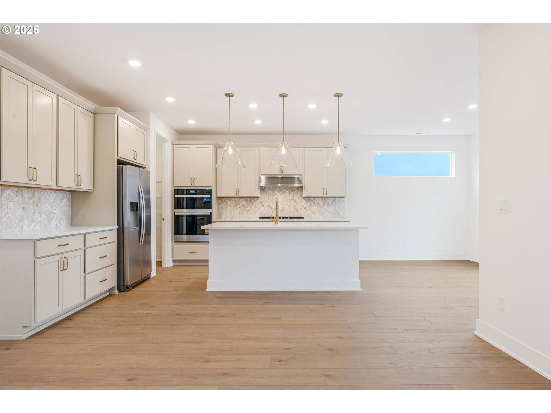 Tigard, OR 97224,15985 SW BLUEWATER TER