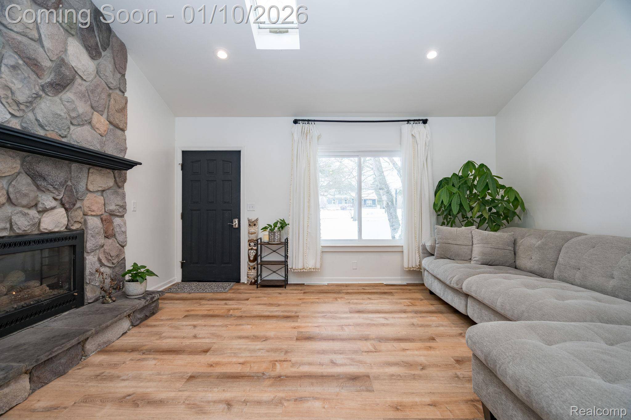 Fenton, MI 48430,11422 Crosby RD