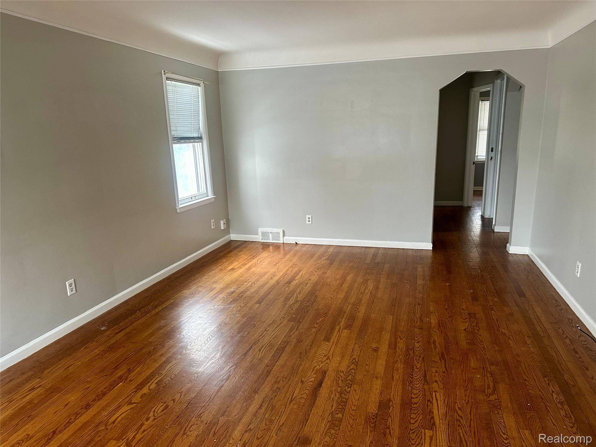 Clawson, MI 48017,245 Wilson AVE