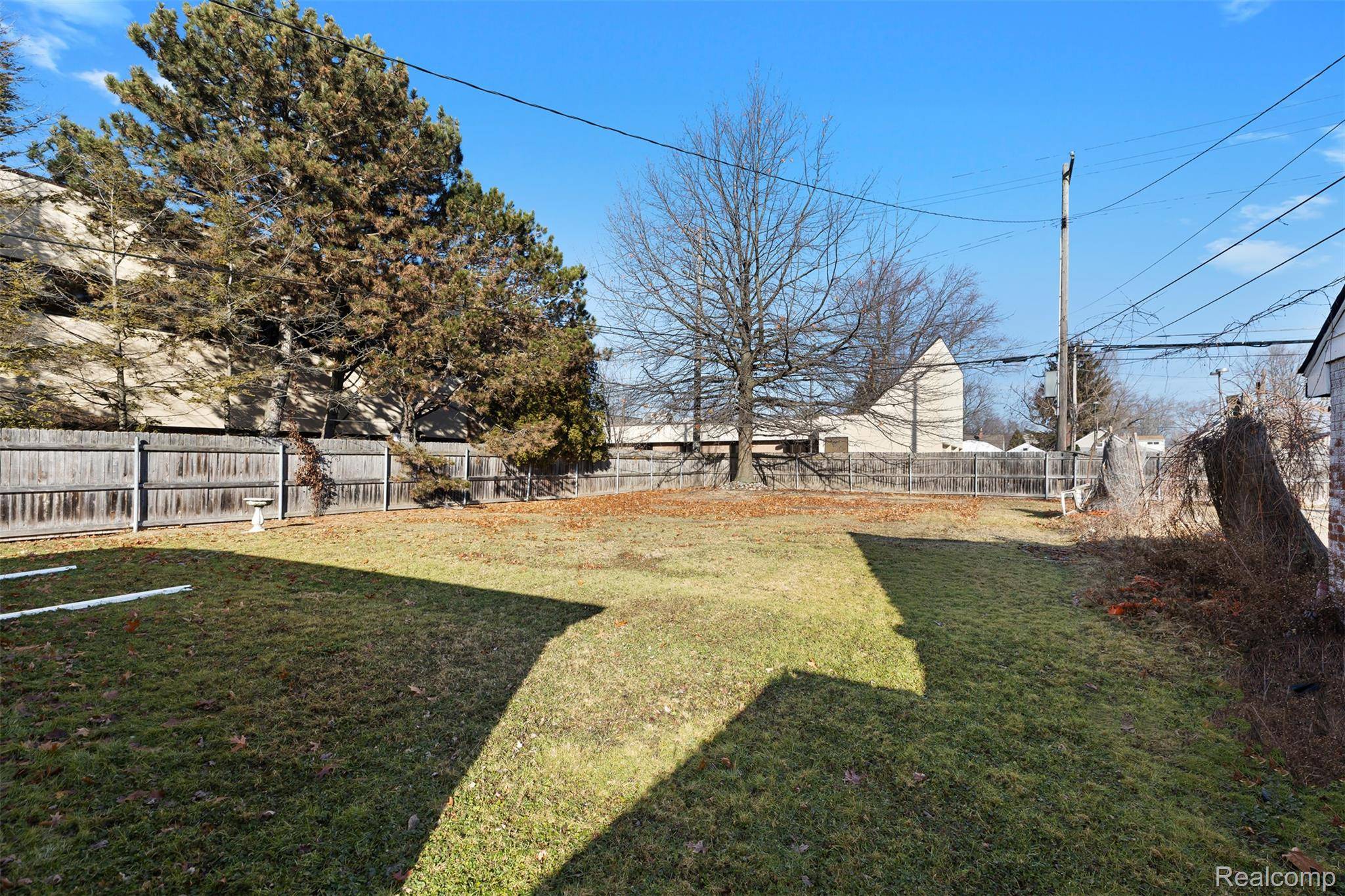 St. Clair Shores, MI 48080,22225 E 10 Mile RD