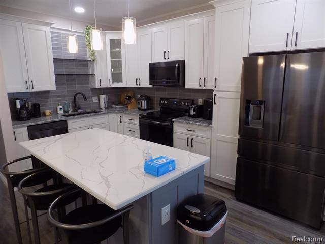 Sterling Heights, MI 48310,36225 Dominion CIR