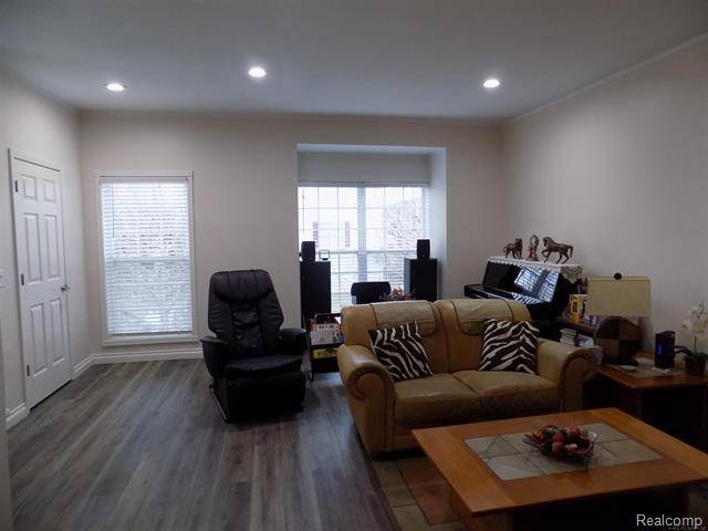 Sterling Heights, MI 48310,36225 Dominion CIR