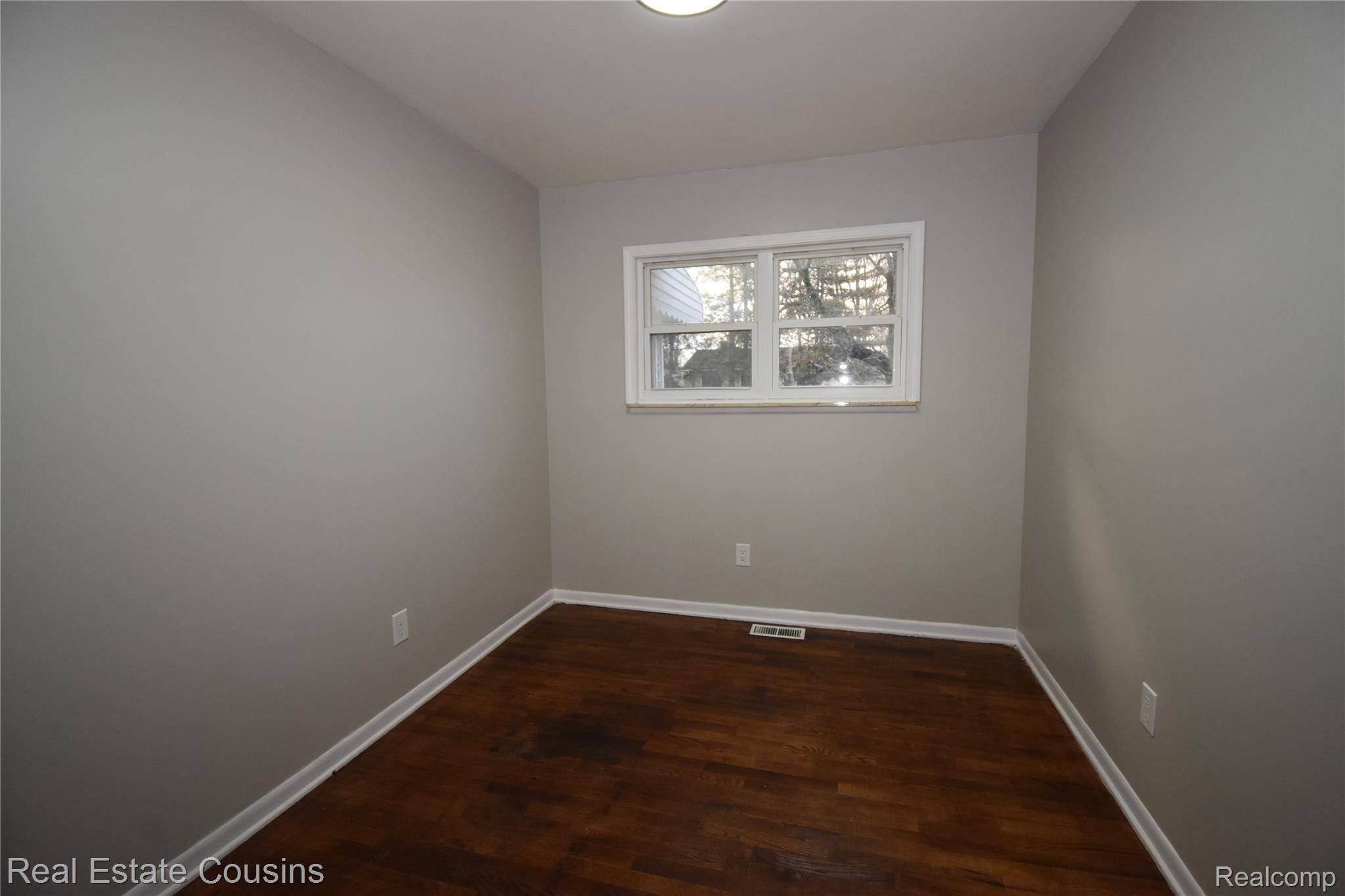 Flint, MI 48506,2919 Hampstead DR