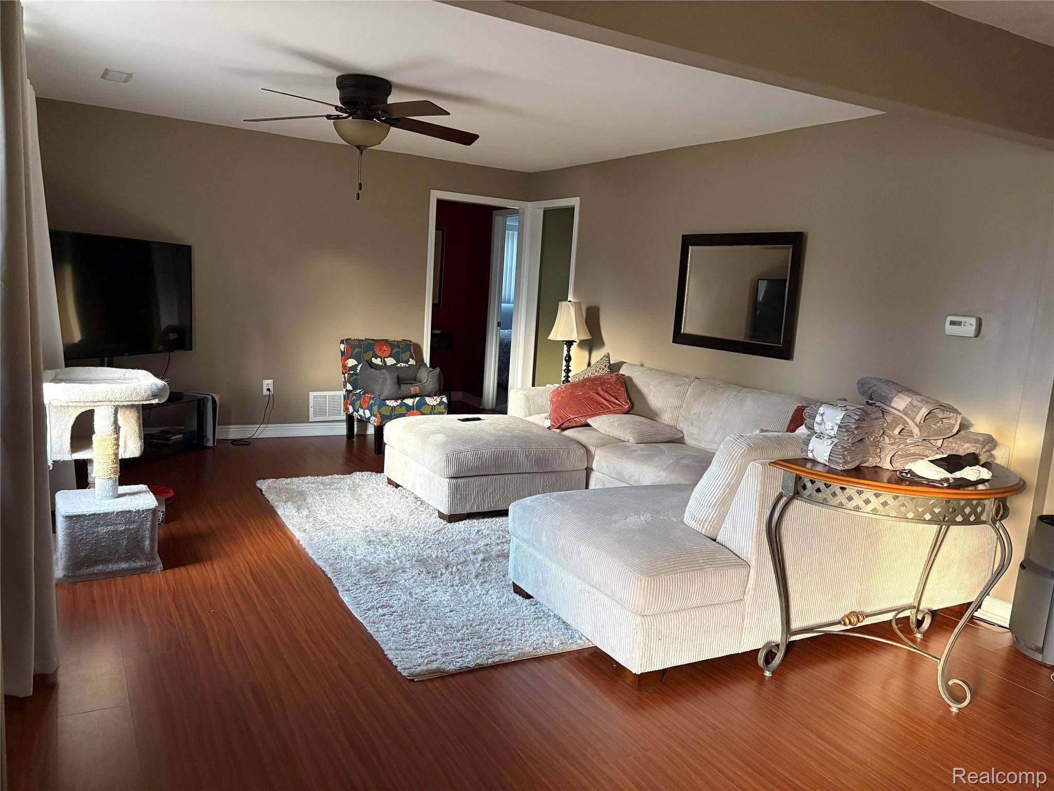 Macomb, MI 48042,23944 Harrellson ST