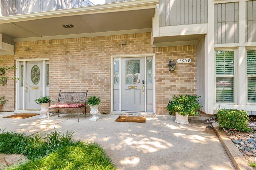 Dallas, TX 75230,7609 Riverbrook Drive #11