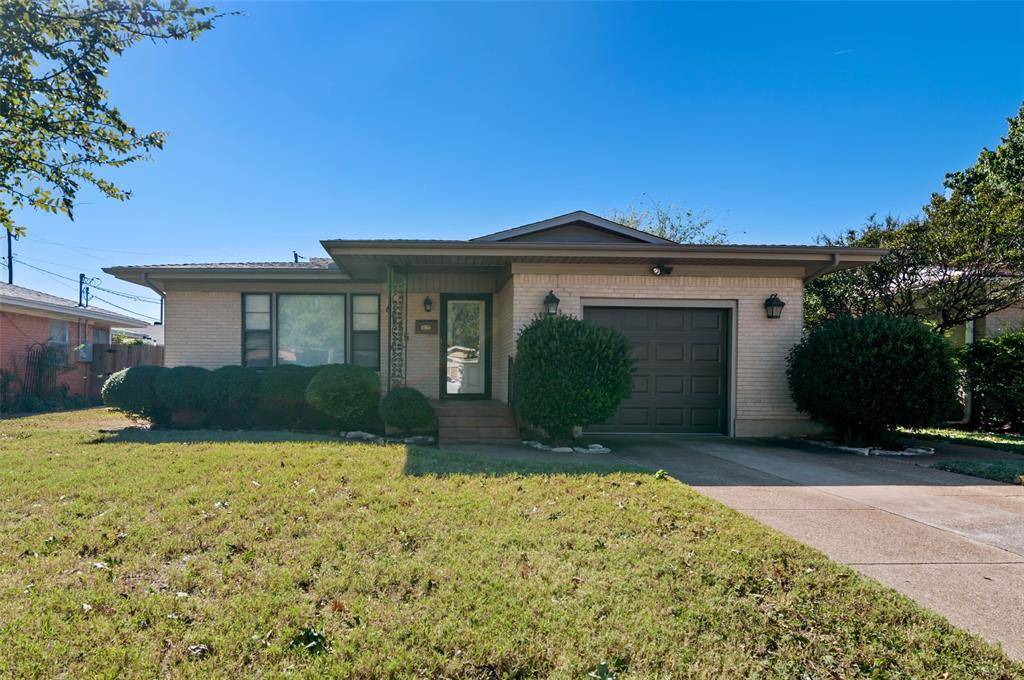 Fort Worth, TX 76116,6555 Locke Avenue