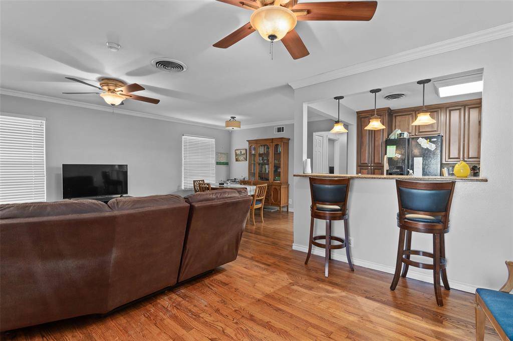 Fort Worth, TX 76116,6555 Locke Avenue