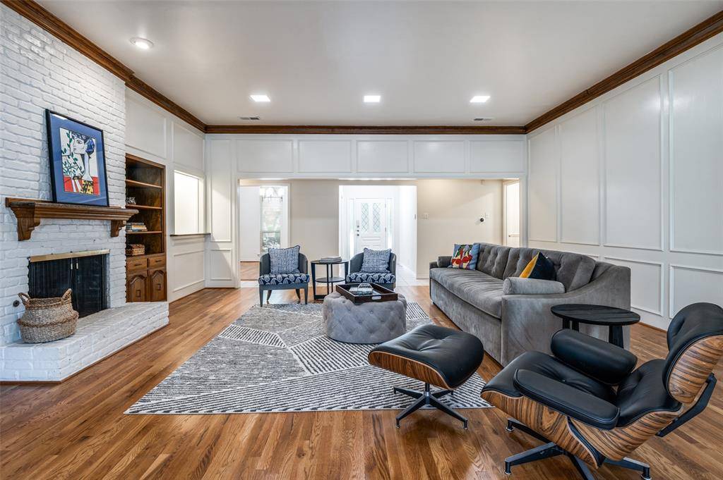 Dallas, TX 75248,6315 Brook Lake Drive