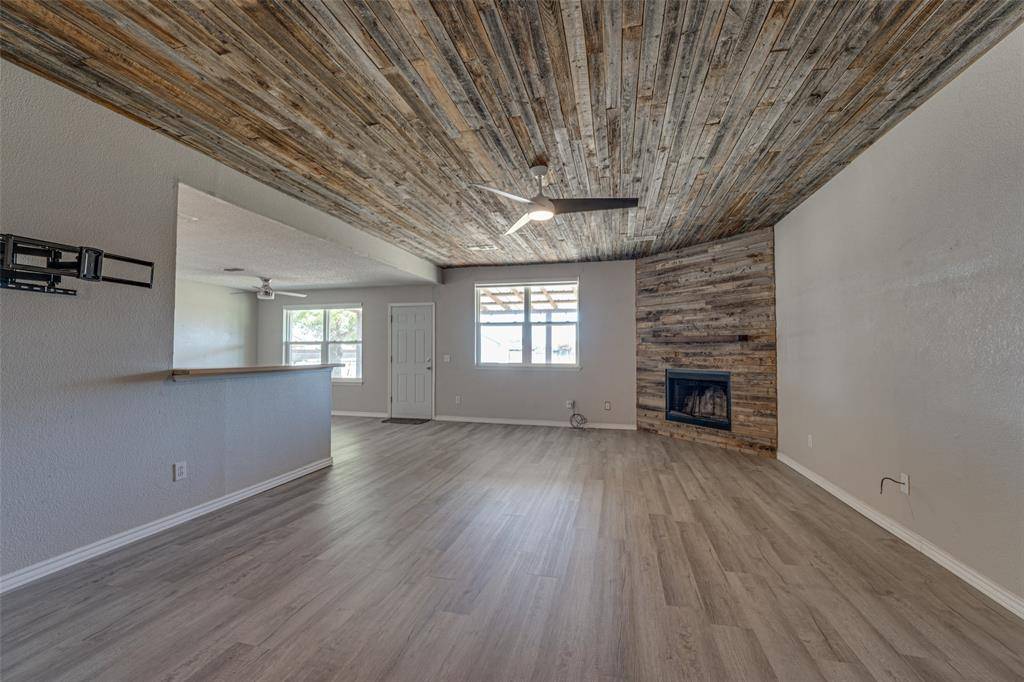 Lowry Crossing, TX 75069,2115 The Crossings Drive