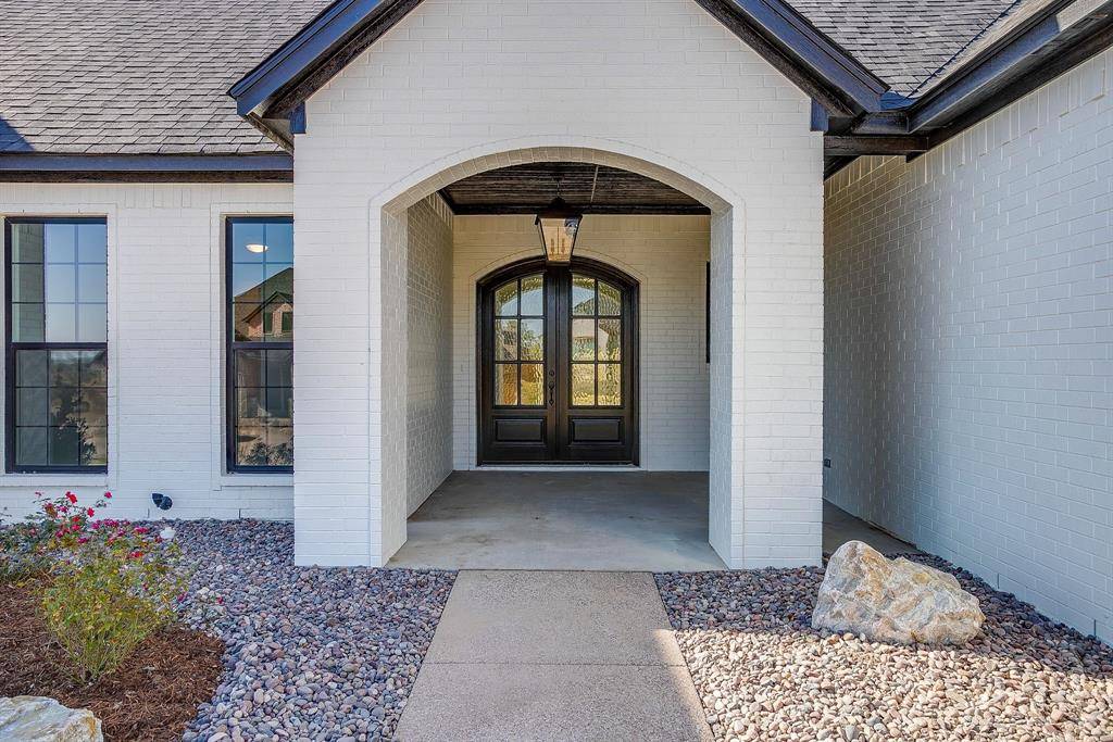 Benbrook, TX 76126,8118 Luanna Hills