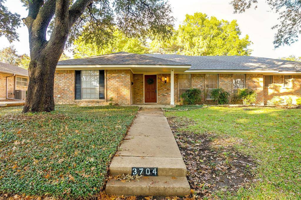 Fort Worth, TX 76133,3704 Ashford Avenue