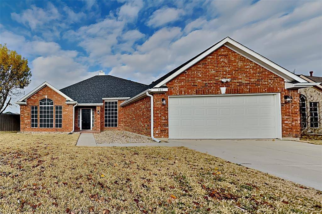 Arlington, TX 76002,301 Hudson Falls Drive